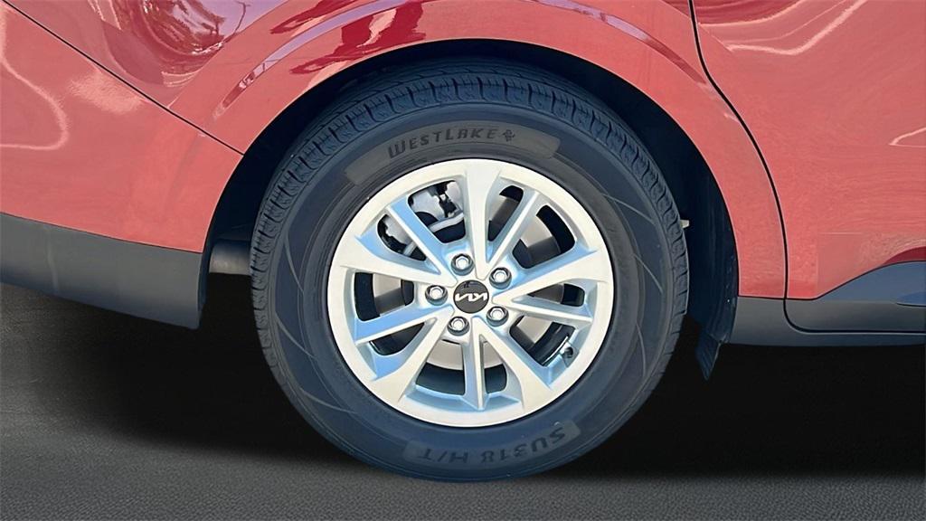 used 2022 Kia Carnival car, priced at $28,277