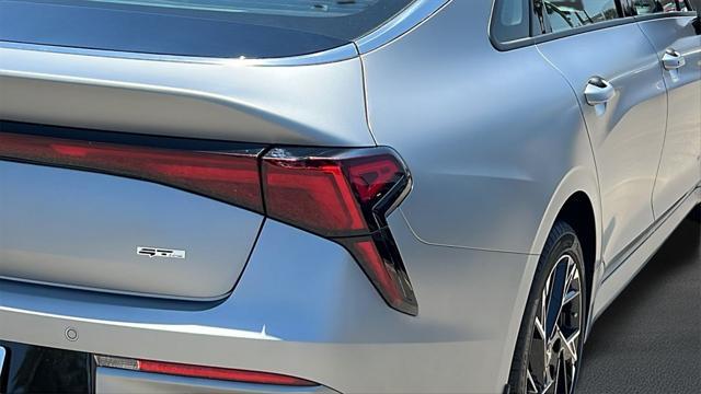 new 2025 Kia K5 car