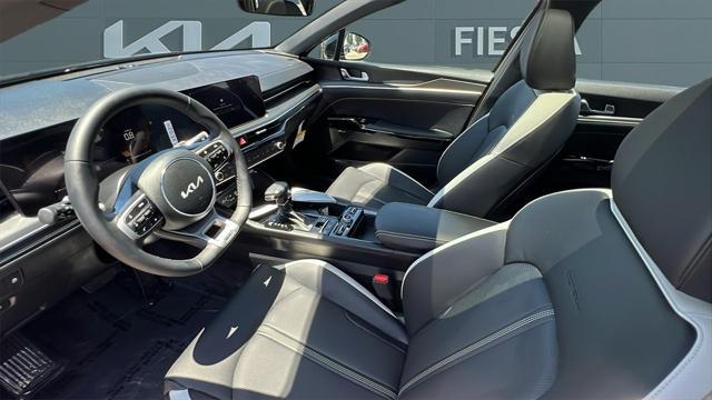 new 2025 Kia K5 car