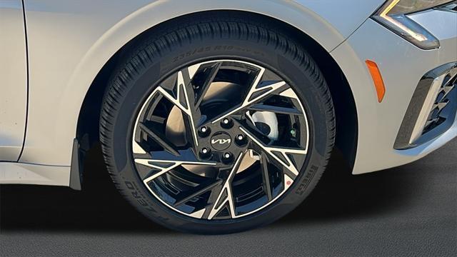 new 2025 Kia K5 car