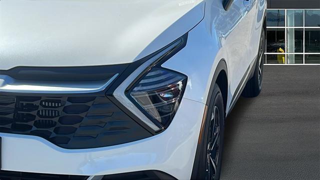new 2025 Kia Sportage Hybrid car, priced at $30,915