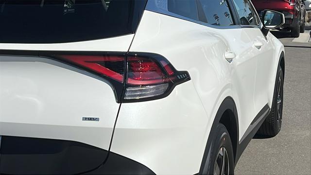 new 2025 Kia Sportage Hybrid car, priced at $30,915