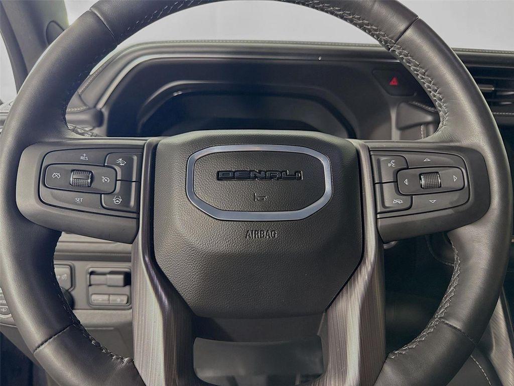 used 2024 GMC Yukon car, priced at $84,000