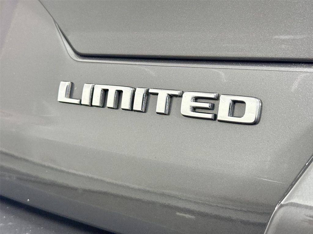 used 2022 Jeep Grand Cherokee car, priced at $26,800