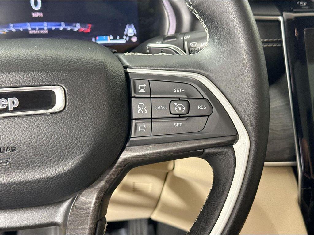 used 2022 Jeep Grand Cherokee car, priced at $26,800