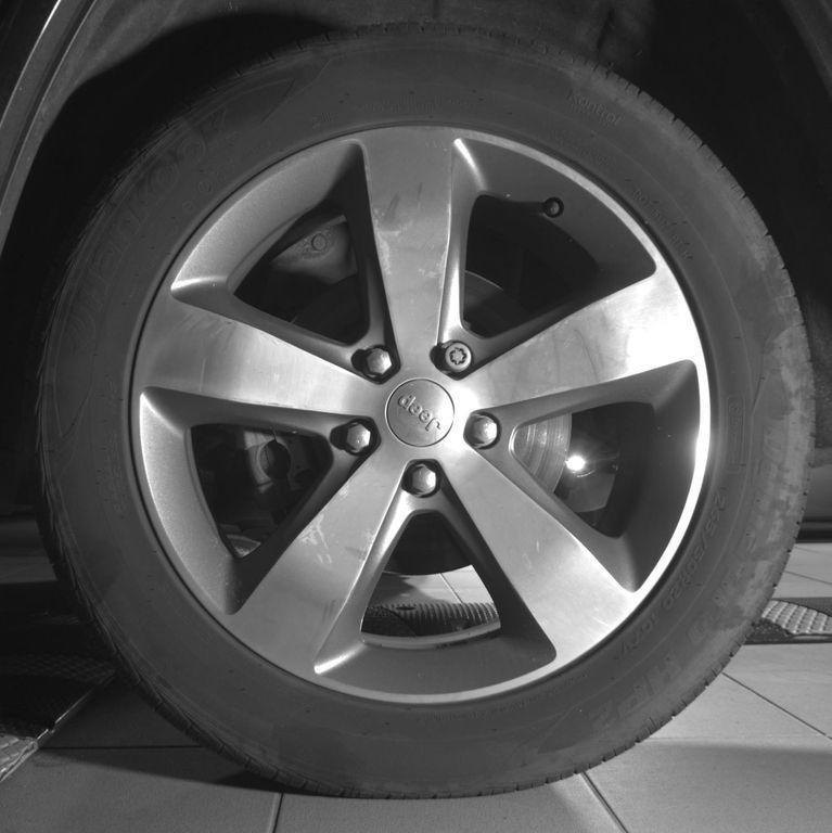 used 2015 Jeep Grand Cherokee car, priced at $16,000