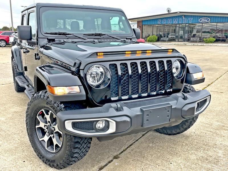 used 2021 Jeep Gladiator car, priced at $29,998