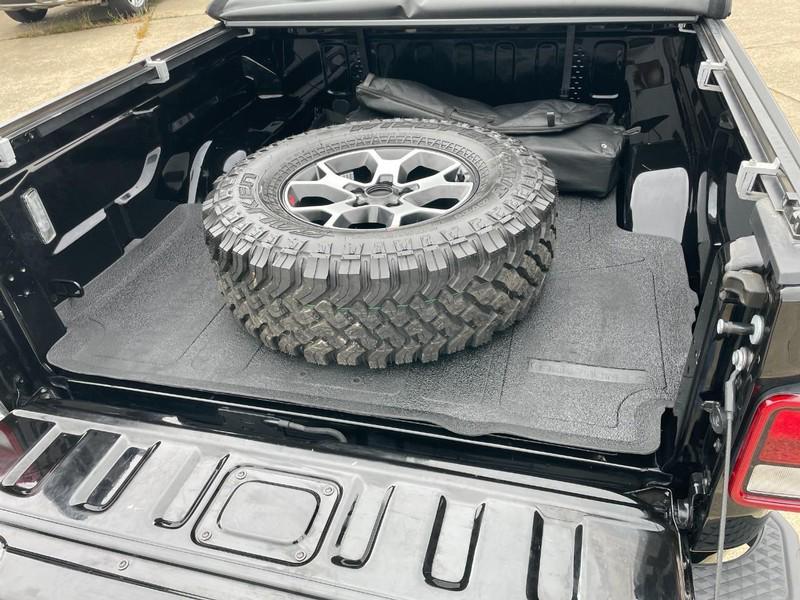 used 2021 Jeep Gladiator car, priced at $29,998