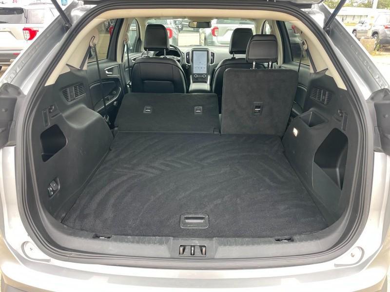 used 2024 Ford Edge car, priced at $27,998