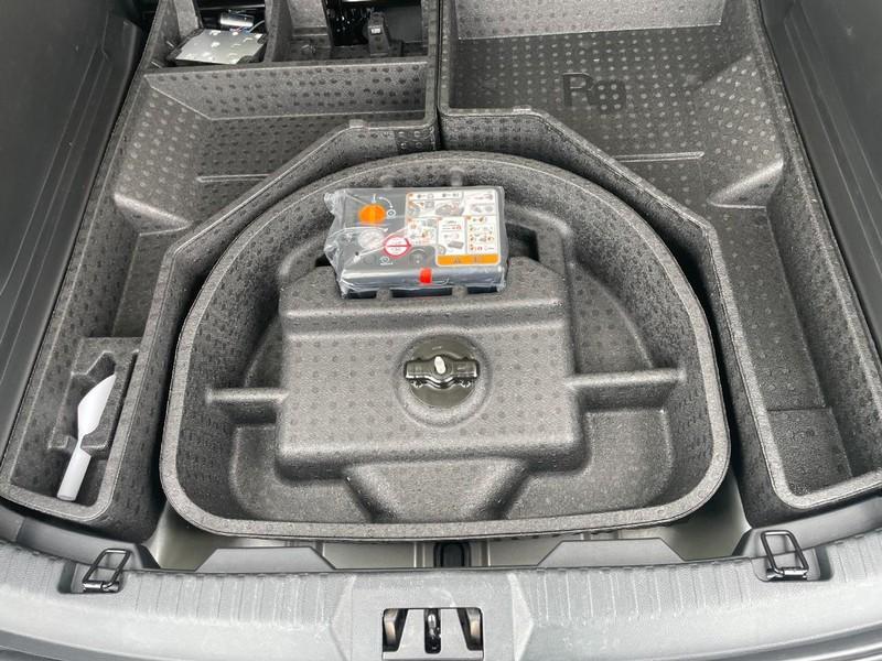 used 2024 Ford Edge car, priced at $27,998