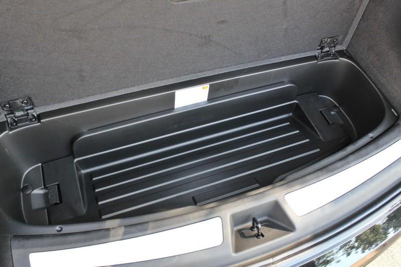 used 2023 Cadillac XT6 car, priced at $37,998
