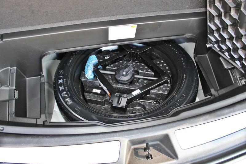 used 2023 Cadillac XT6 car, priced at $37,998