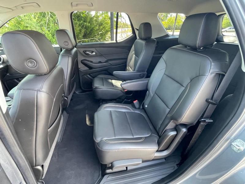 used 2020 Chevrolet Traverse car, priced at $25,998