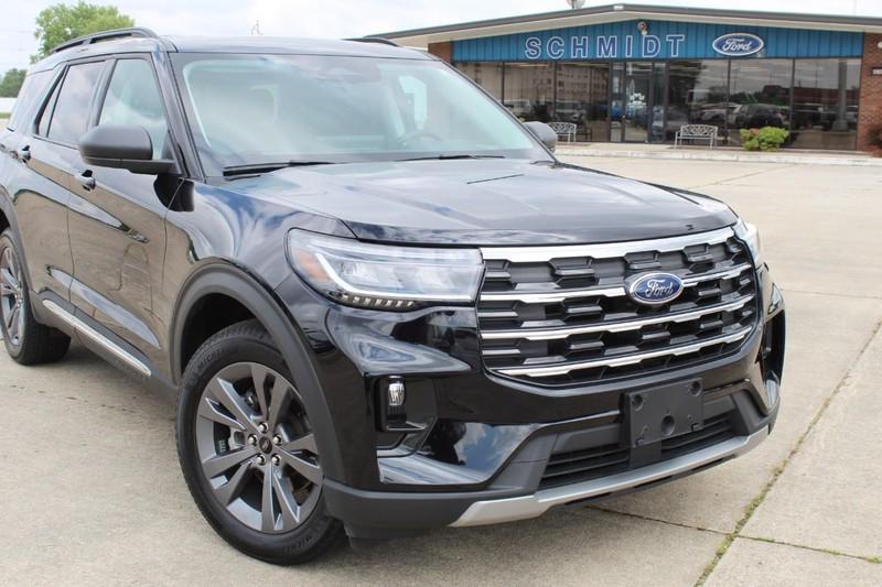 used 2025 Ford Explorer car, priced at $42,998