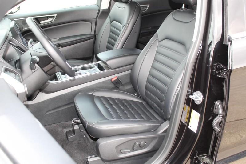 used 2024 Ford Edge car, priced at $26,998