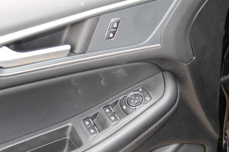 used 2024 Ford Edge car, priced at $26,998