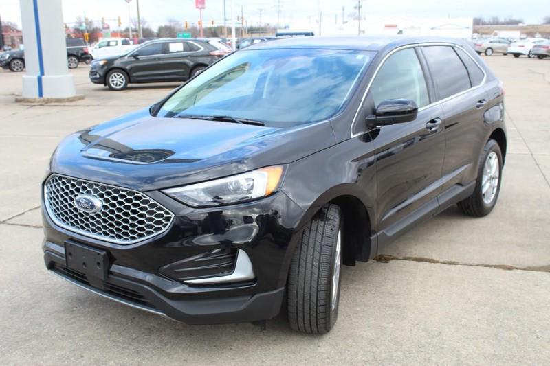 used 2024 Ford Edge car, priced at $26,998