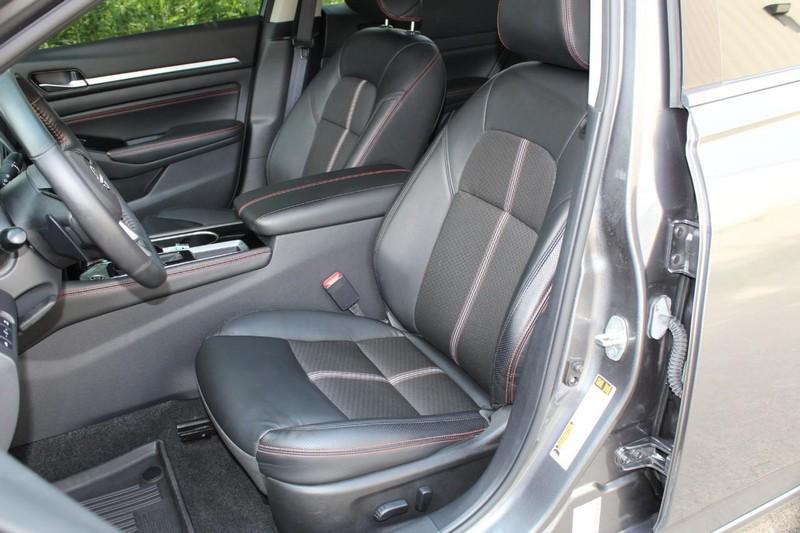 used 2023 Nissan Altima car, priced at $24,998