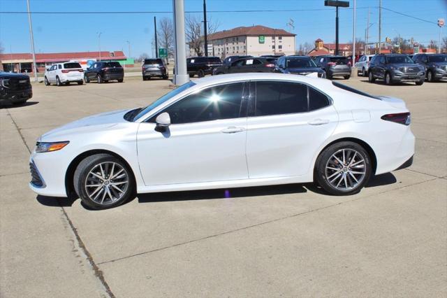 used 2022 Toyota Camry Hybrid car, priced at $26,998