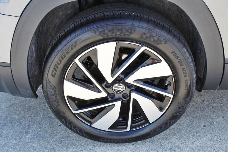 used 2024 Volkswagen Atlas car, priced at $36,998