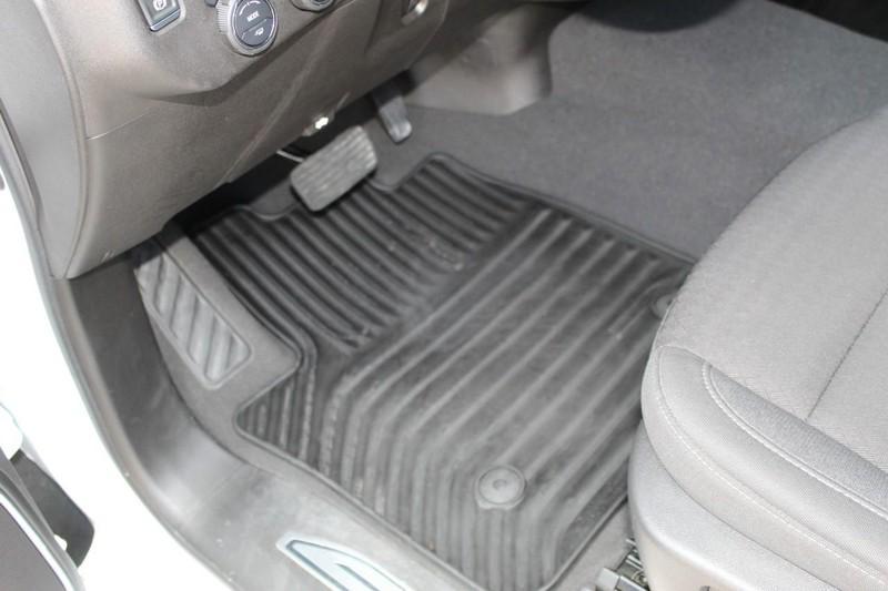 used 2024 Chevrolet Silverado 1500 car, priced at $42,998