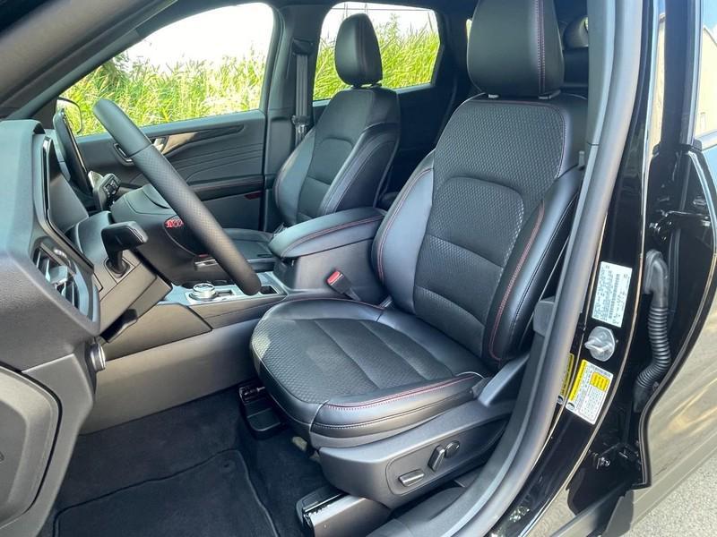 new 2025 Ford Escape car, priced at $32,090
