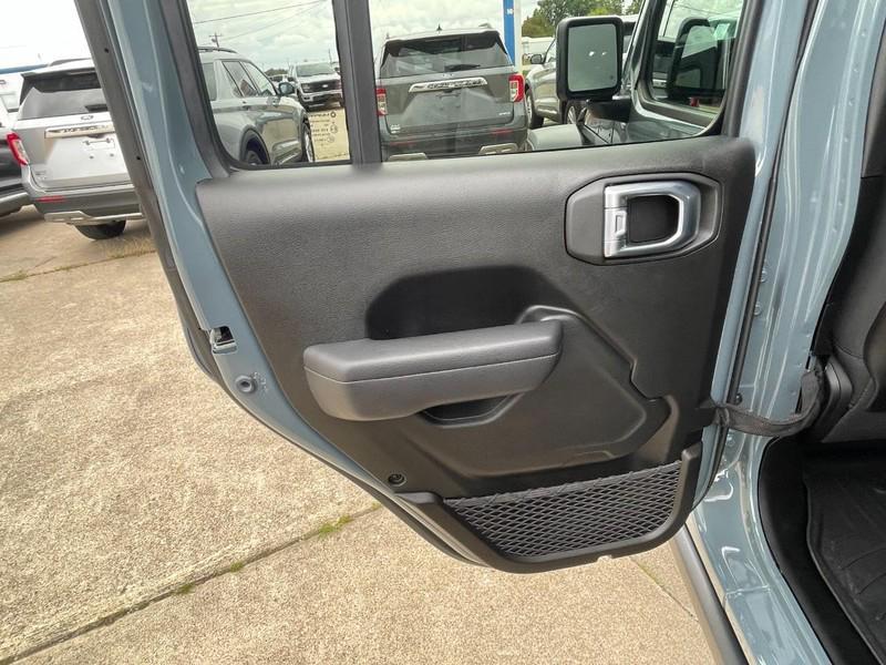 used 2024 Jeep Gladiator car, priced at $45,998