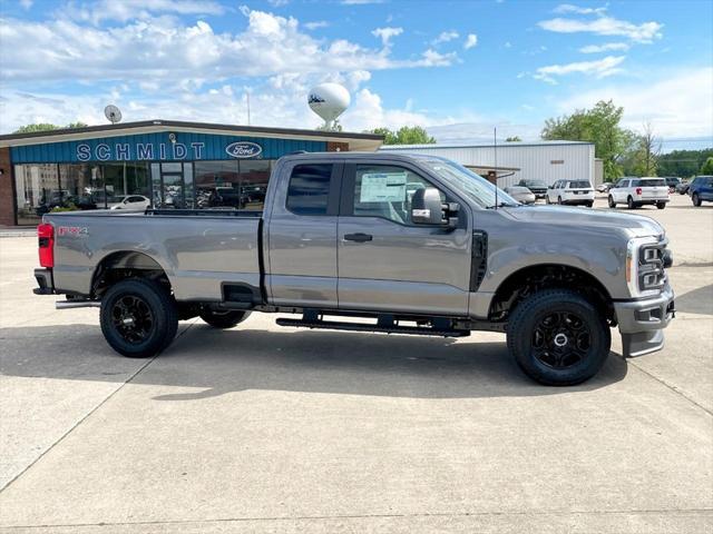 new 2025 Ford F-350 car, priced at $61,580