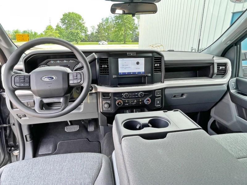 new 2025 Ford F-350 car, priced at $60,580