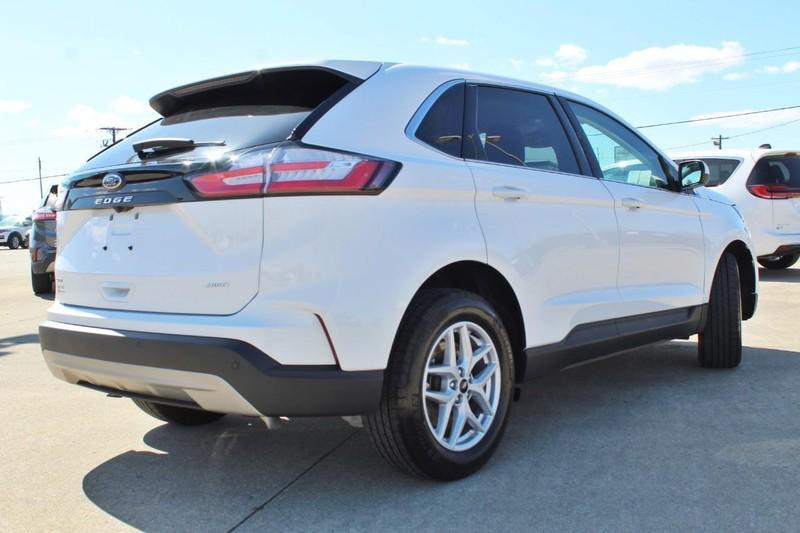 used 2024 Ford Edge car, priced at $27,498
