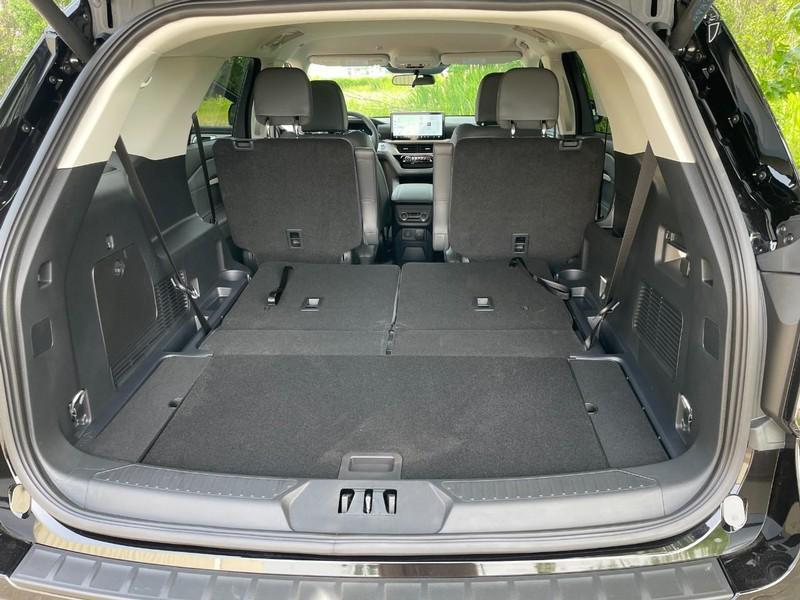 new 2025 Ford Explorer car, priced at $47,540