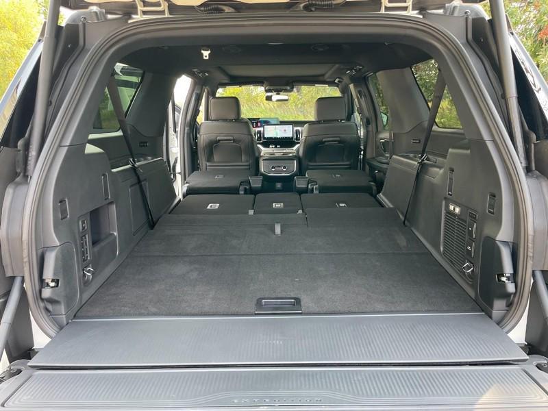 new 2025 Ford Expedition Max car, priced at $87,485