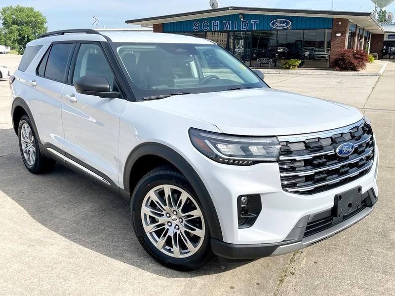 new 2025 Ford Explorer car, priced at $47,720