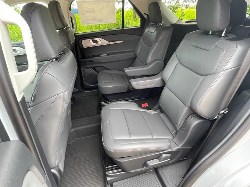 new 2025 Ford Explorer car, priced at $47,720