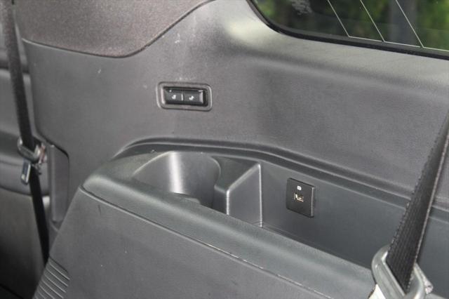 used 2023 Lincoln Navigator car, priced at $79,998