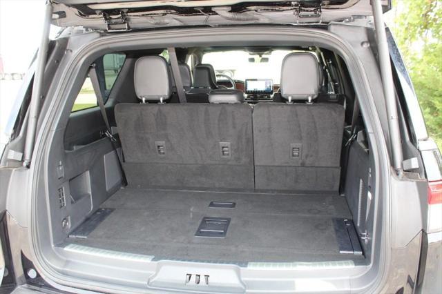 used 2023 Lincoln Navigator car, priced at $79,998