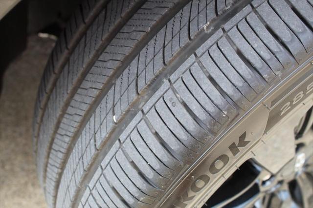 used 2023 Lincoln Navigator car, priced at $79,998
