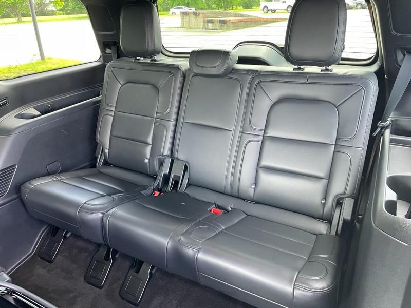 used 2024 Lincoln Navigator car, priced at $79,998
