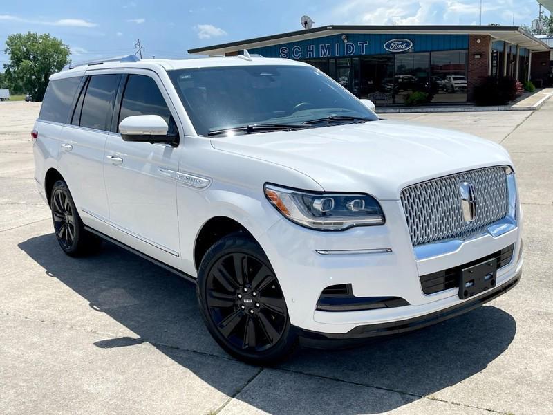 used 2024 Lincoln Navigator car, priced at $79,998