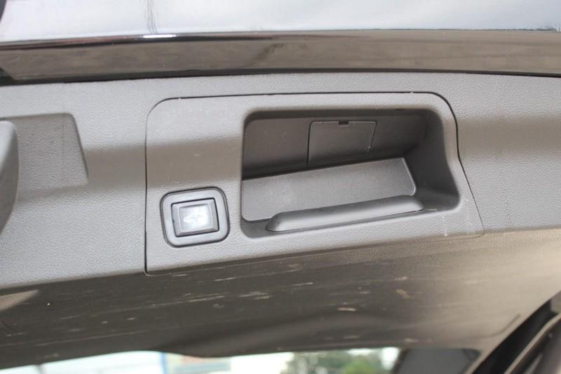 used 2022 GMC Acadia car, priced at $29,998