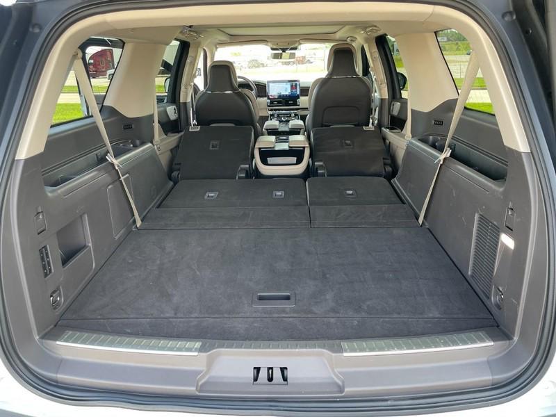 used 2024 Lincoln Navigator car, priced at $79,998