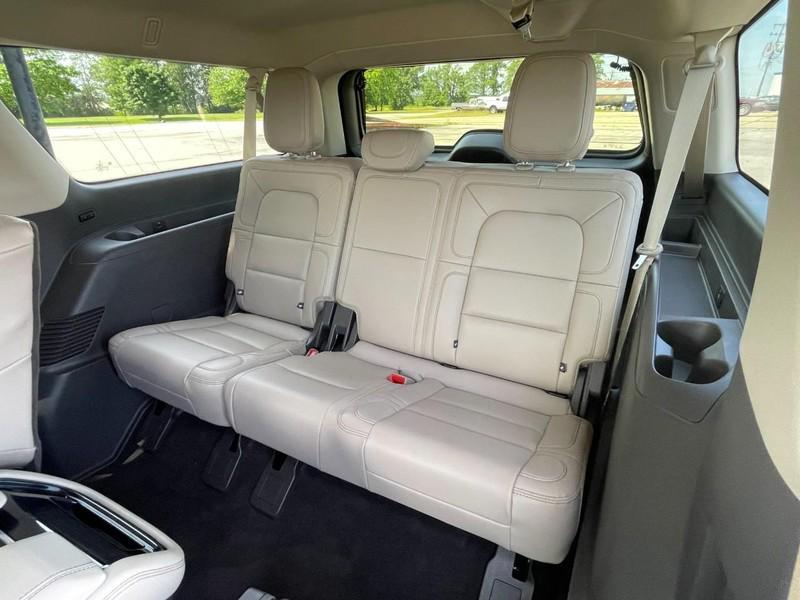 used 2024 Lincoln Navigator car, priced at $79,998