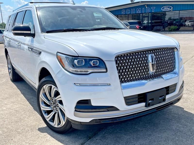 used 2024 Lincoln Navigator car, priced at $79,998