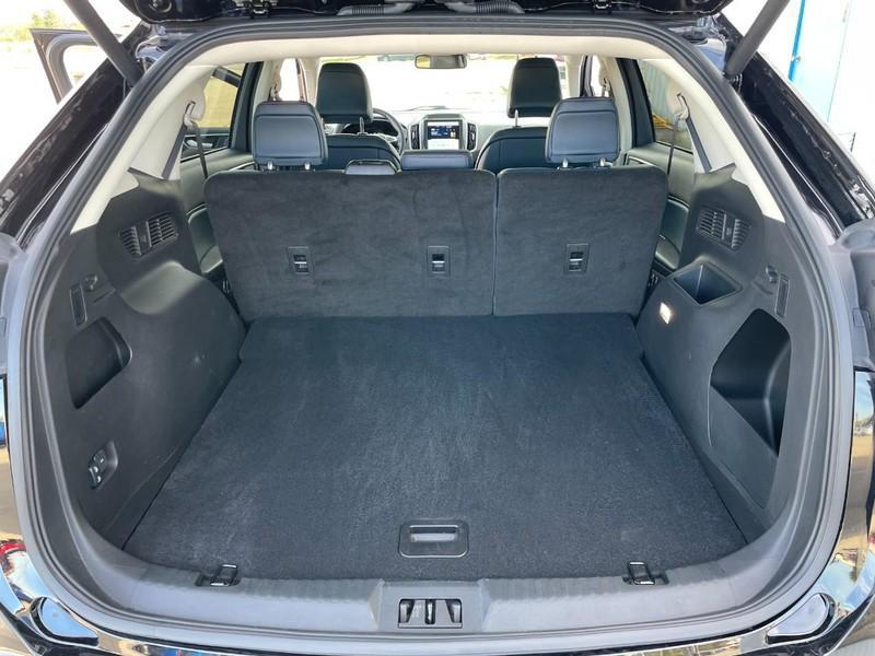 used 2024 Ford Edge car, priced at $27,998