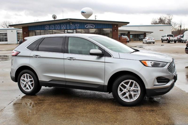 used 2024 Ford Edge car, priced at $27,998