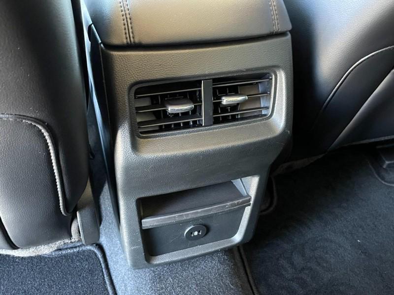 used 2024 Ford Edge car, priced at $26,998