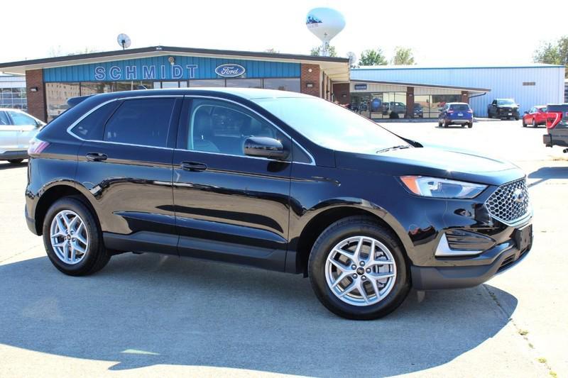 used 2024 Ford Edge car, priced at $26,998