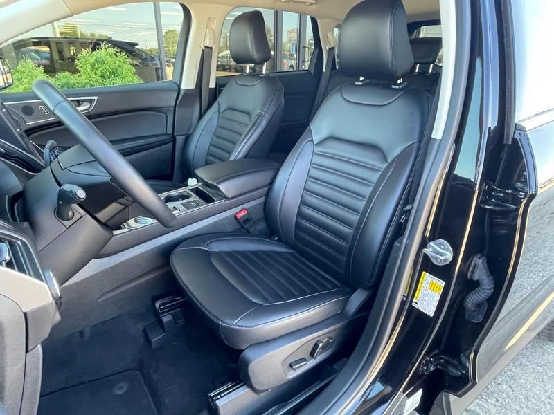 used 2024 Ford Edge car, priced at $26,998