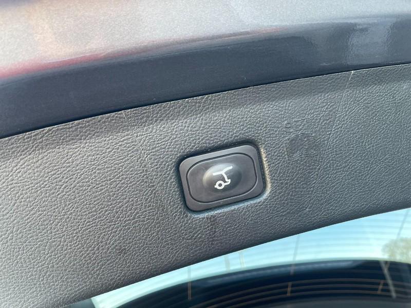 used 2024 Ford Edge car, priced at $27,998