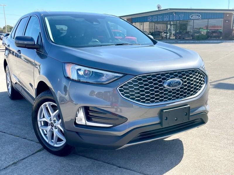 used 2024 Ford Edge car, priced at $27,998